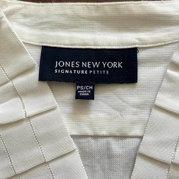 Jones New York Blouse - Picture 4 of 10